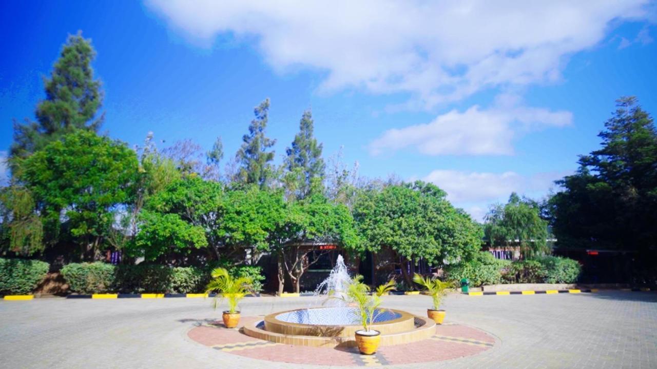 Amboseli Gateway Hotel Kimana Exterior foto